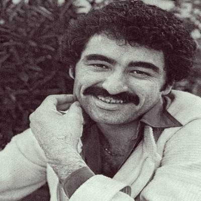 دانلود آهنگ قدیمی اوستا ابراهیم تاتلیس (گل اوتور یانیما دردیمی دینله) دانلود آهنگ قدیمی اوستا ابراهیم تاتلیس (گل اوتور یانیما دردیمی دینله)